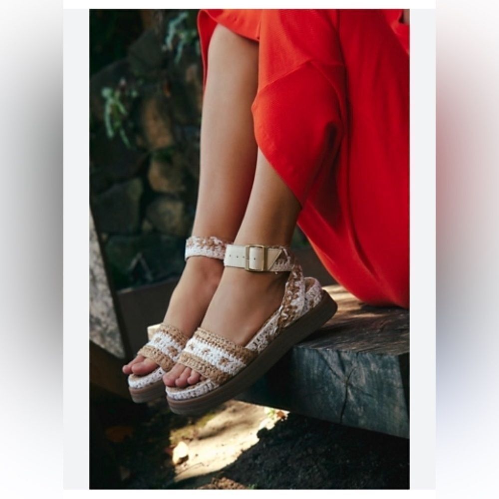 Free People Roma Raffia Sandals Size 7